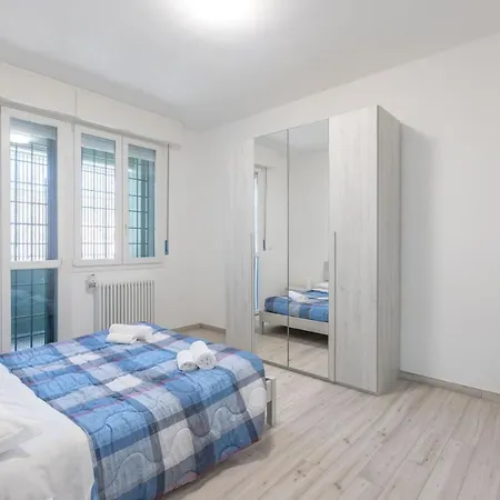 Gobetti, By Short Holidays Apartment Bologna