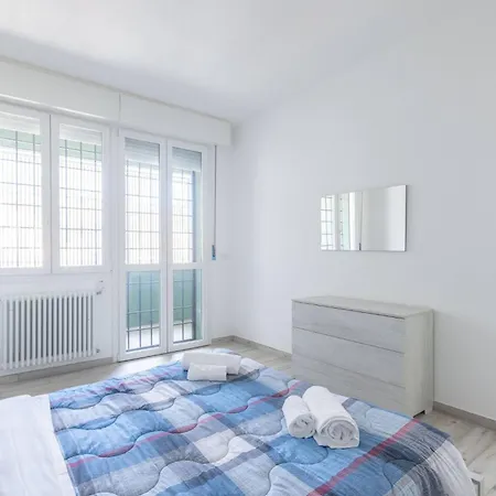 Gobetti, By Short Holidays Apartment Bologna