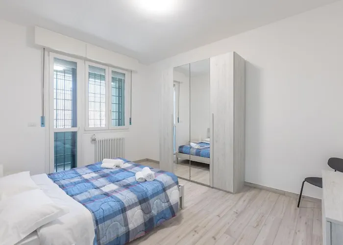 Gobetti, By Short Holidays Apartment Bologna