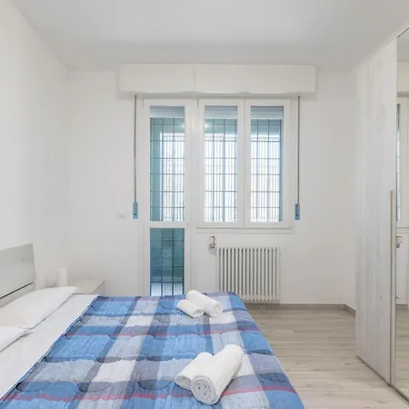 Gobetti, By Short Holidays * Bologne