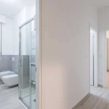 Gobetti, By Short Holidays